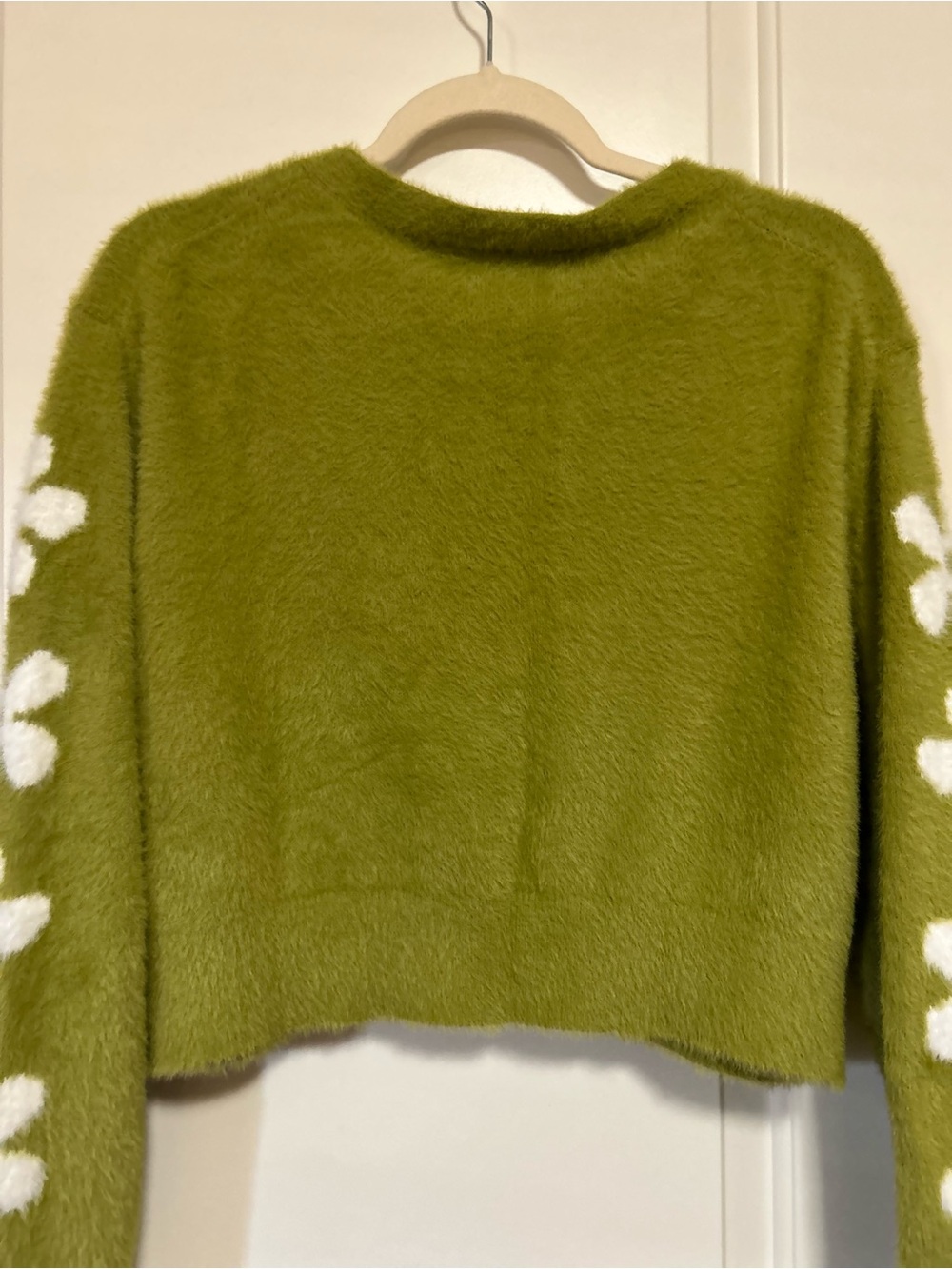 Never worn! 🌼🍋🟩Levi's Lime Green ‘Hippie Days’ Fuzzy V-Neck Cardigan🍋🟩🌼 - Picture 10 of 14